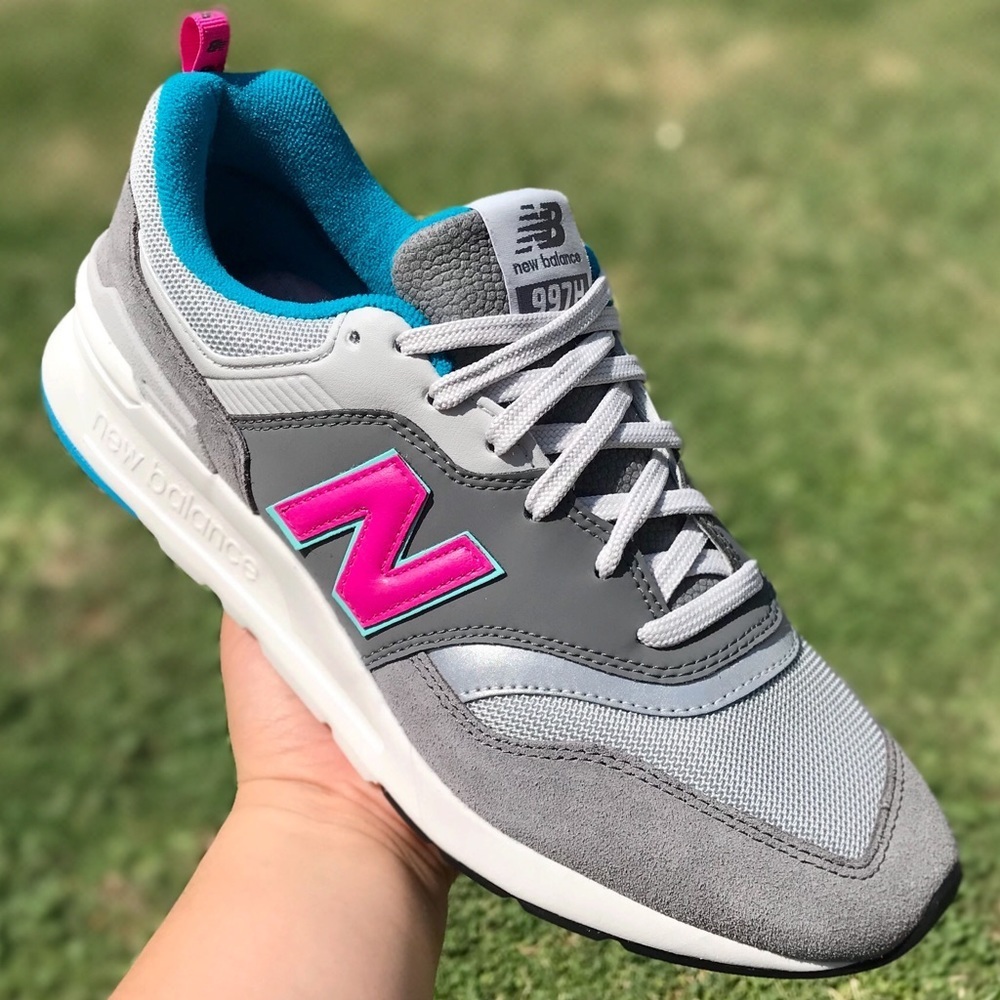 New Balance 977H Sneakers